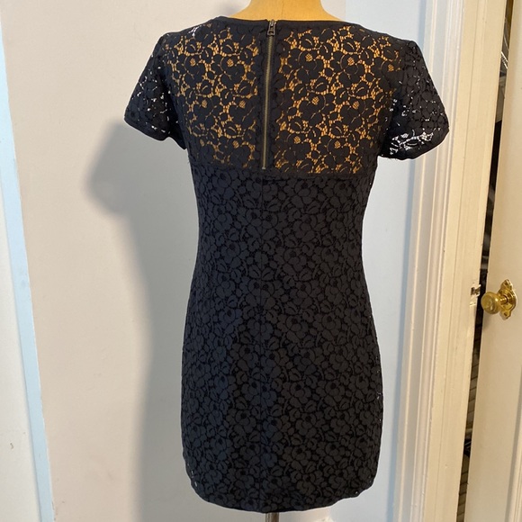 Aritiza Talula black lace short sleeve dress US S - Picture 6 of 7
